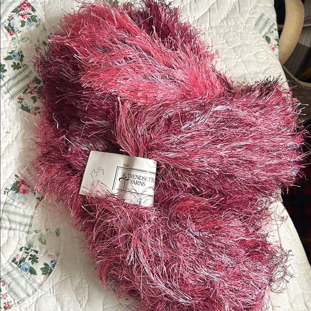 Pink Eyelash Texture Fiber 🧶 Yarn